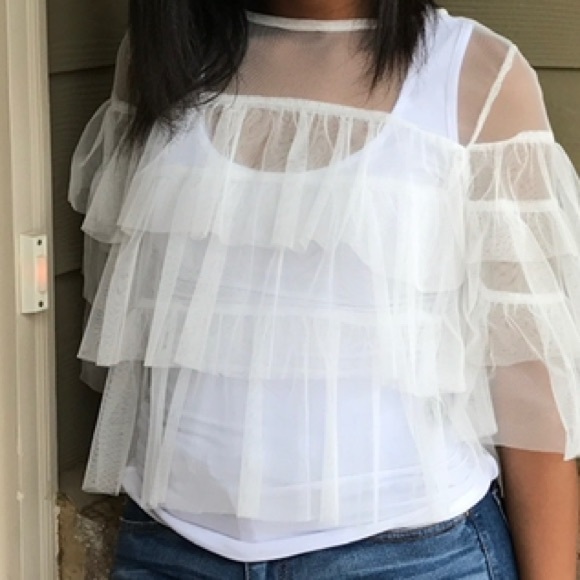 White Ruffle top - Picture 2 of 3